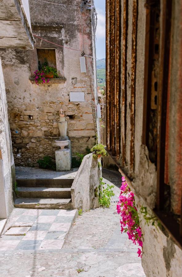 Dimora Cavour Bed & Breakfast Amantea Exterior foto