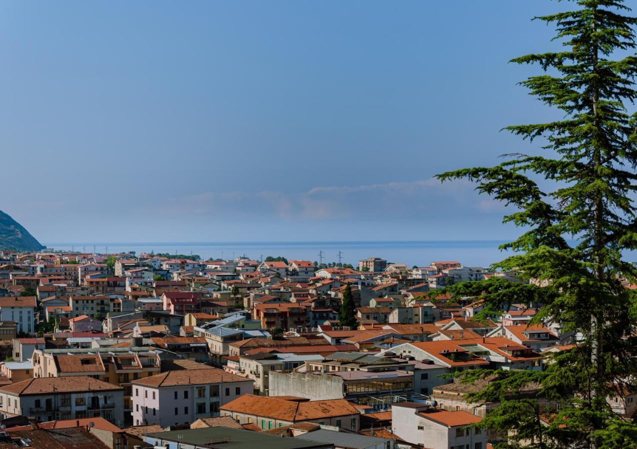 Dimora Cavour Bed & Breakfast Amantea Exterior foto